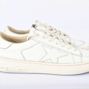 Witte leren sneakers met ster ontwerp