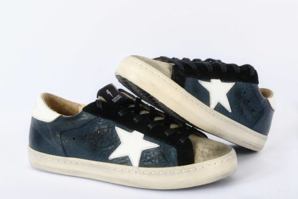 Blauwe sneakers met witte ster
