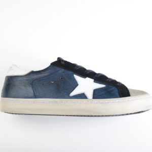 Blauwe sneaker met witte ster